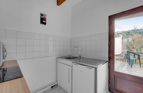 Plaisance-Du-Touch Petite maison calme avec jardin - Photo 11