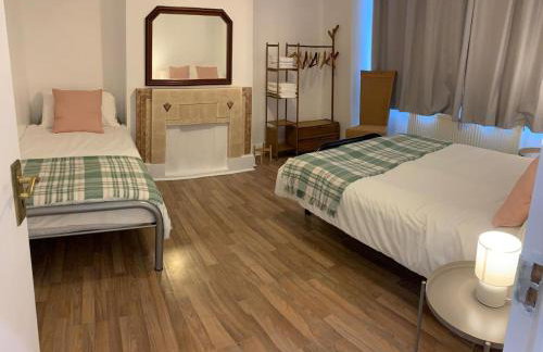 Cosy 1-Bedroom Flat in Hendon - Photo 1