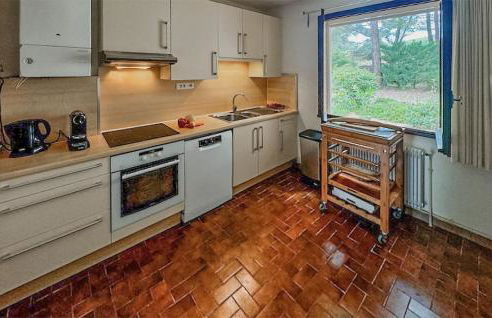 Nice Home In Cesseras With Wifi - Foto 7