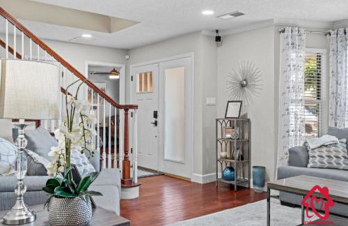 San Gabriel Stunner - An Irvie Home - Photo 18