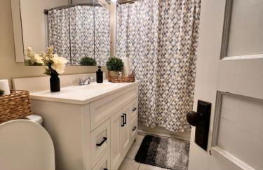 PRIVATE ROOM IN SHARED 3 BED - 1 BATH home - Foto 7