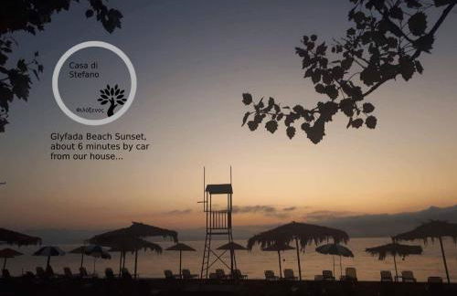 Country traditional house in Corfu village, Greece - Photo 32