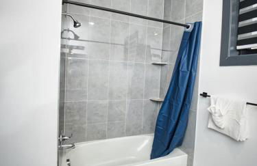 Great Location-20 Mins to NYC-Free Indoor Parking - Foto 13