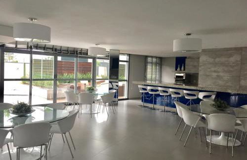 Estudio moderno com linda vista para a Serra - Foto 12