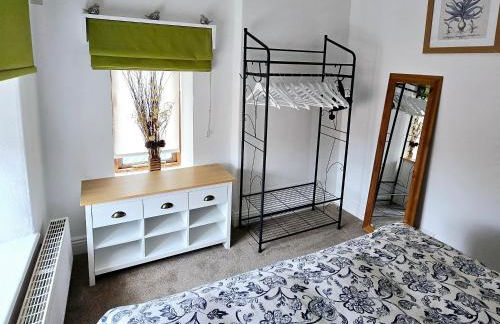 Gorgeous Two Bedroom Cottage, Pet Friendly! - Foto 9