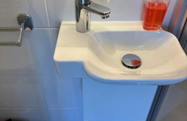 Paris 17ème - STUDIO compact 10m2 -110 sqf - coeur BATIGNOLLES - ideal SOLO traveler - Foto 75