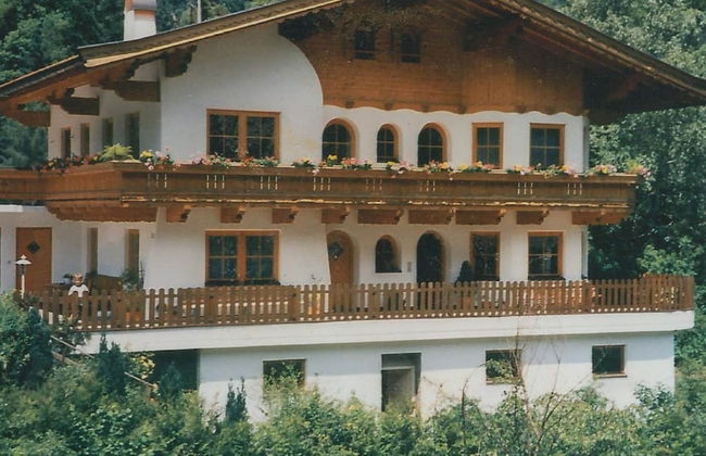 Alluring Apartment in Mayrhofen near Forest - Photo 22