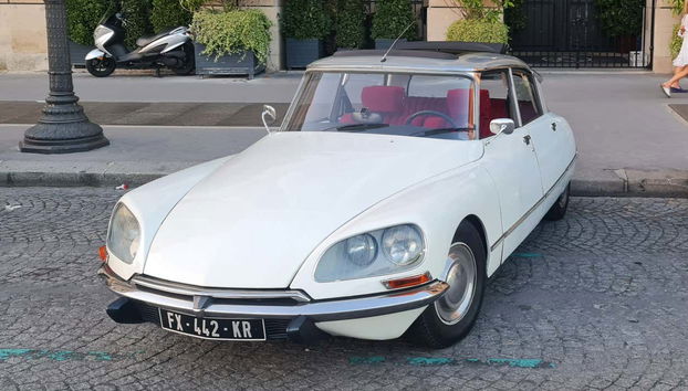 Citroën DS preparado para o tour