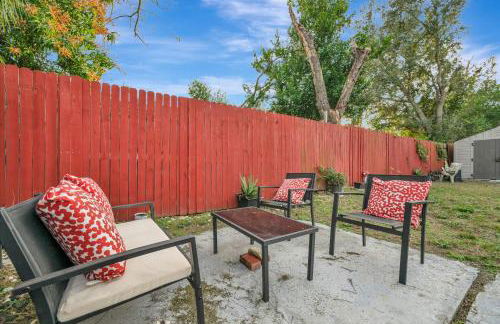 Sleeps 8 Near Busch Gardens with BBQ and Fenced Yard - Foto 38