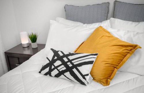 Updated Family Friendly Hillyard Gem NEW HOT TUB! - Foto 43