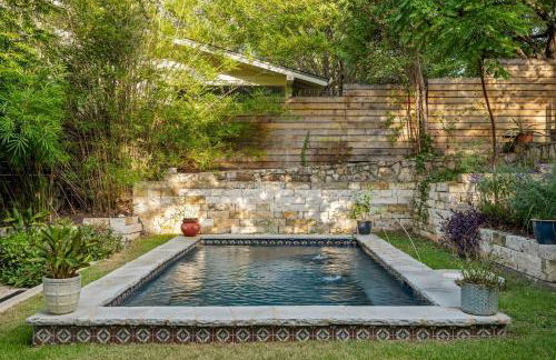 Ladybird Villa - Heated Saltwater Pool - Walk to SoCo - Photo 31