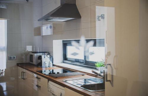 AZZ Sevilla Torre de la Plata Apartamentos - Photo 62