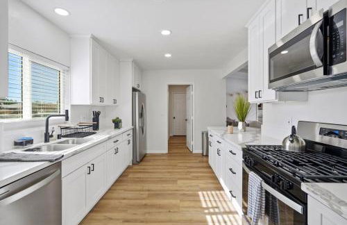 Sleeps 12 - Hot Tub - Pool - Game Room & Fire Pit! - Foto 24