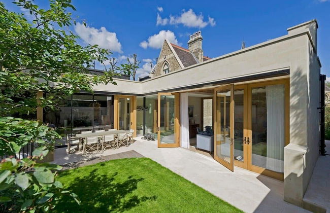5 Bed House w/ Indoor Pool, Sauna & Private Garden - Fulham - Foto 51