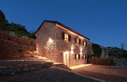 Villa with Pool in Prizna-Velebit Riviera 54642 - Photo 5