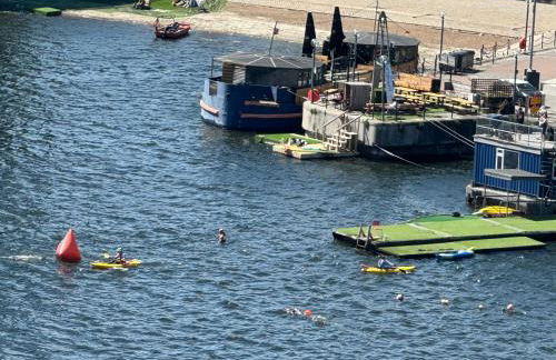 High Floor Modern 1BR Stunning Views Balcony AC Free Parking - Foto 39