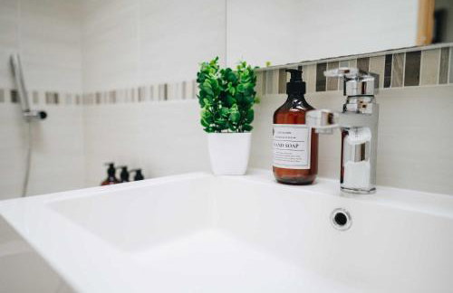 Devon House Hot Tub Sea Views & Family Fun - Foto 10