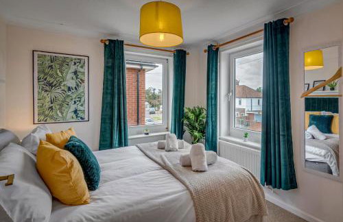 City and Airport - 2-Bed Contractor Base - Free Parking and Fast WiFi - Foto 10