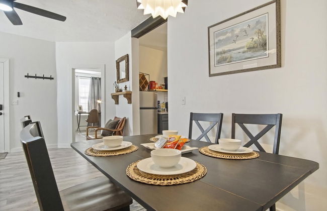 3-story 6-bedroom 4 Bathrooms 3min-asian Dist - Photo 69