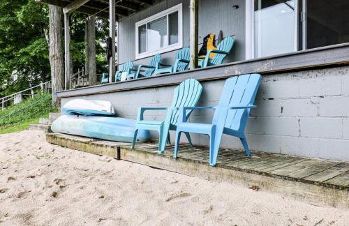 Bryan Lake Oasis in Downtown Lake Ann - Foto 23