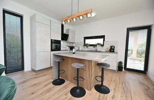 Villa Dasi s grijanim bazenom - Photo 11