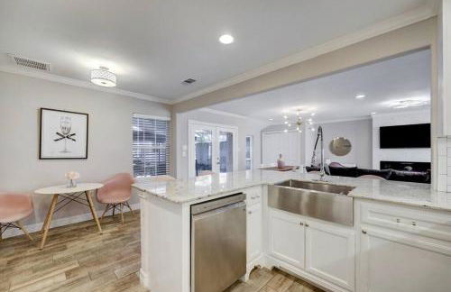 The Jasper Abode - 10 mins to Galleria - Peaceful - Foto 9