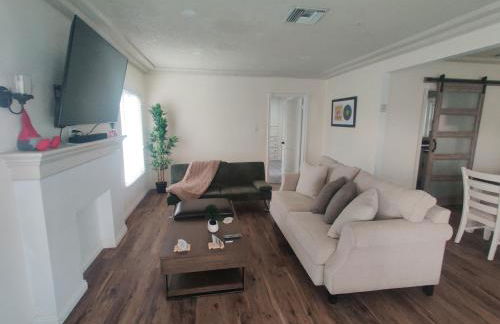 sofi intuit cozy home free parking queen beds - Foto 11