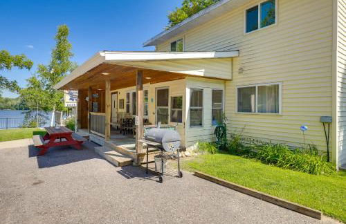 Lakefront Suring Home with Pool Table and Views! - Foto 34