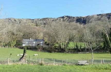 Hot Tub, 25min to Snowdon Watkin path, Stunning Mountain Views - Foto 13