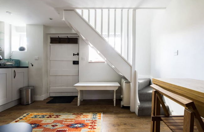 Lavender Folly - Cosy Accommodation Alresford - Foto 6