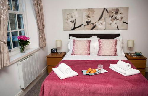 Apt 2, Trafalgar Square 2nd Floor by Indigo Flats - Photo 4