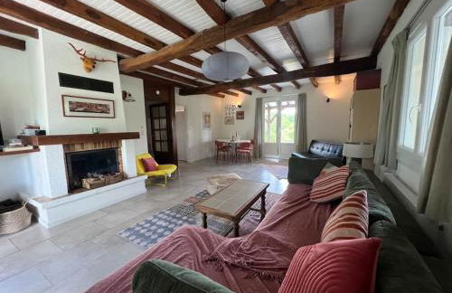 Peaceful gîte with stunning pool near market town - Foto 4