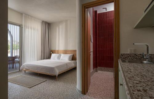 FOS Luxury Suites - Photo 28