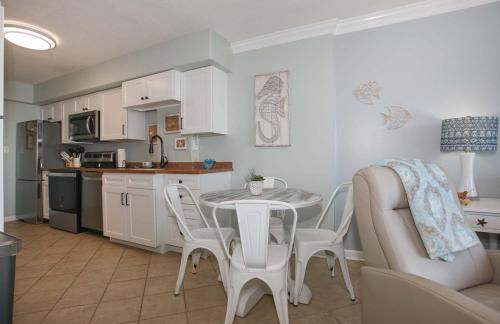 Gulf Shores Surf & Racquet 403C by ALBVR - Beautifully upgraded condo! Incredible sunset views! - Photo 43