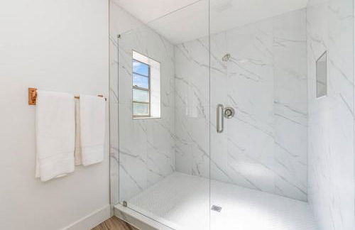 Melbourne Beach 4/3 Home steps to Beach w/Jacuzzi - Foto 3