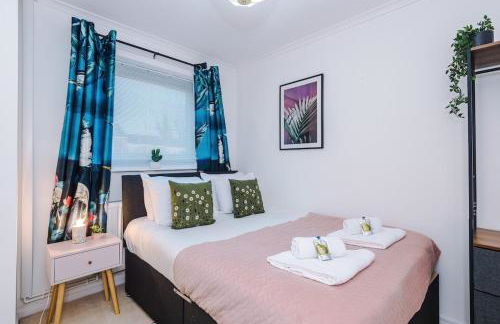 2Bed Bungalow, Free Netflix, Prime, Disney, WiFi, Private Parking - Foto 11