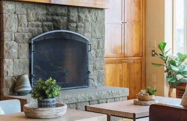 The Castle Rock Estate by Avantstay Steps From Arch Cape Beach w/ Hot Tub & Sauna - Foto 15