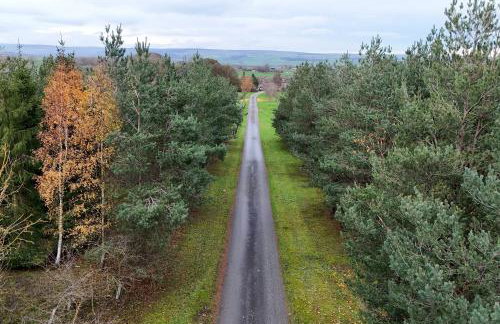 Luxury Barn - Hot Tub, Views, Stunning Location! - Pass the Keys - Photo 42
