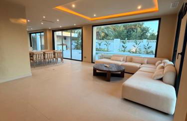 Villa Adriano by PalmSuites - Foto 1