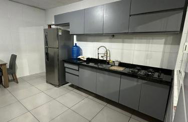 Casa com piscina em Itanhaem perto da praia - Foto 12