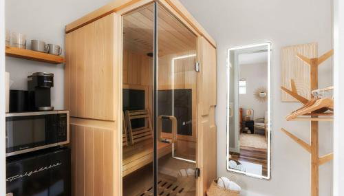 Sunflower House - Luxe Retreat with Sauna & Hot Tub - Foto 2