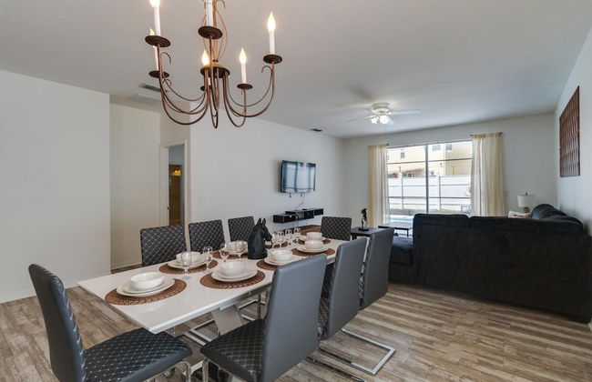 5/3 Pool Home Located in Sunset Ridge Community! - Foto 9