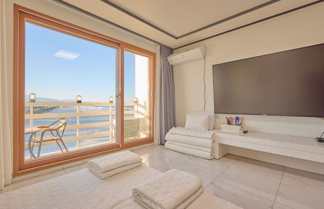 Elmar Condotel - Photo 28