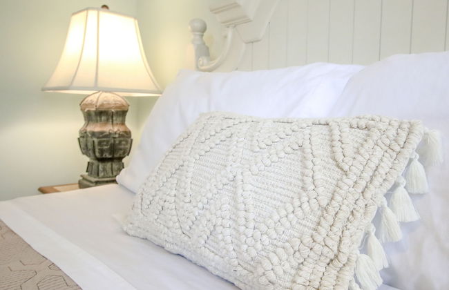 The Irish Bar near Bay Historic Savannah - Photo 54