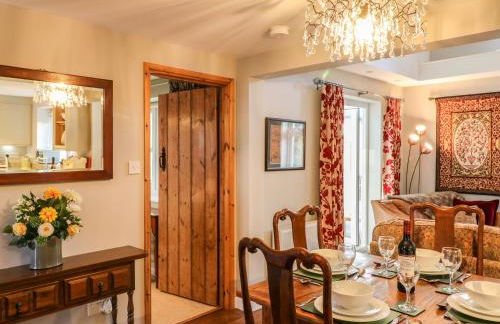 South Lodge - Photo 8