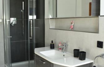 Schöne Wohnung in Oberhausen - Foto 5