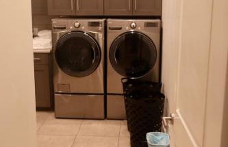 25-Bed, Amenity-Rich Estate in a Private Forest - Foto 43