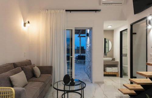 Solis Villa, with Heated Pool & 5 minutes to Beach, By ThinkVilla - Photo 22