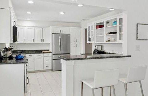 Lovely, spacious Hamptons house on quiet street - Foto 34