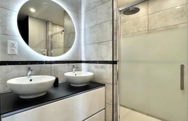 Love room SPA proche Place Stanislas Nancy - Foto 18